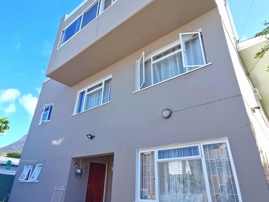 6 Bedroom Property for Sale in Onrus Western Cape